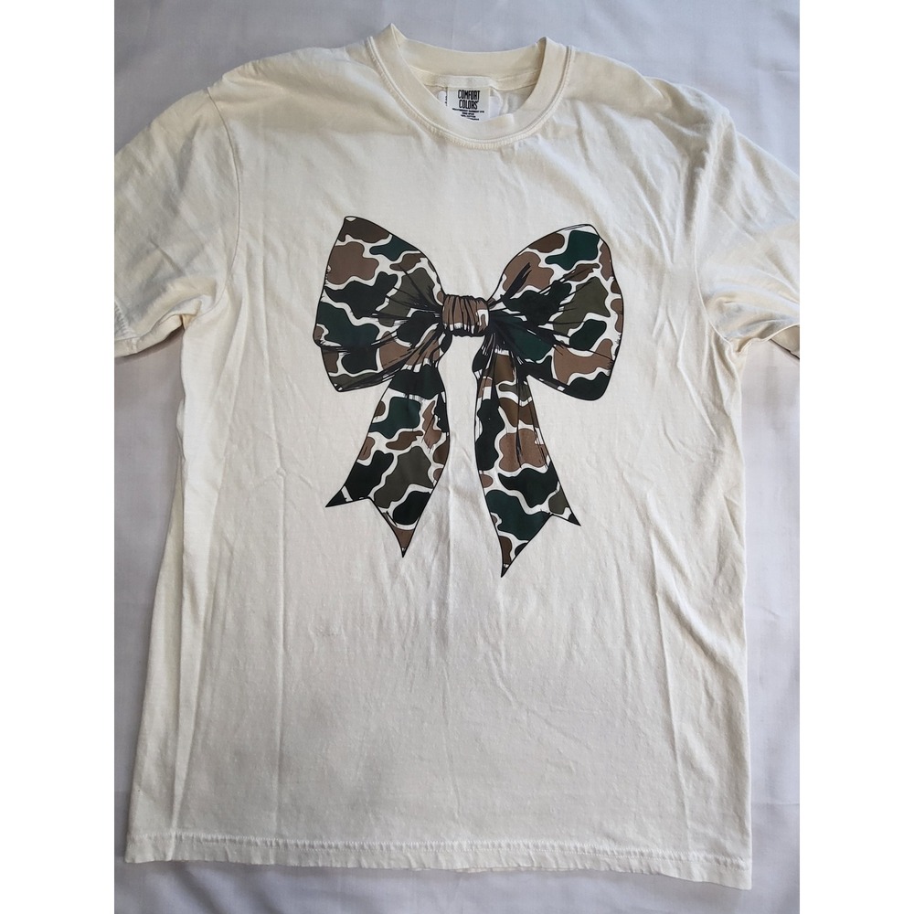 Comfort Colors Old School Camo Bow Ivory T-Shirt Medium Heavyweight Cotton Tee